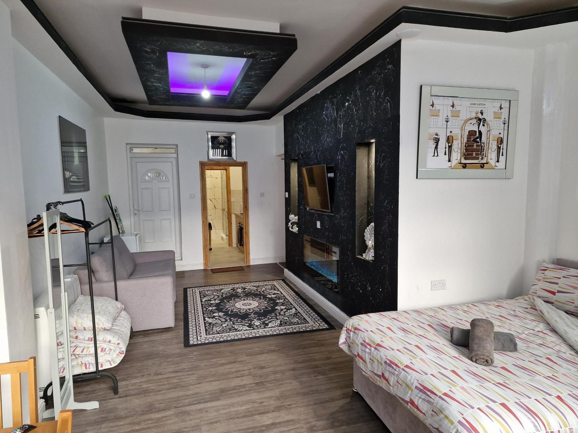 31 London Road Sleeps 4 Apartment